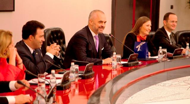Miratohen rregullat e reja per dhenien e koncesioneve, qeveria: Duhet mbrojtur buxheti